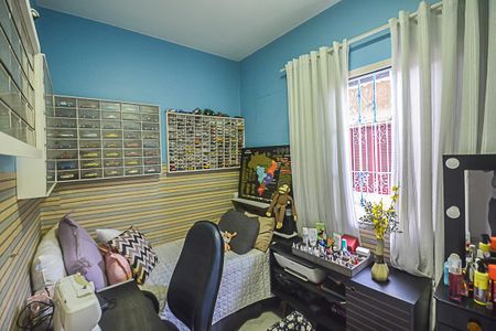 Casa à venda com 131m², 3 quartos e 2 vagasQuarto 1