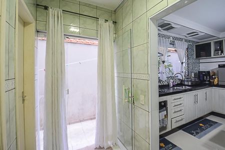 Casa à venda com 131m², 3 quartos e 2 vagasÁrea de Serviço