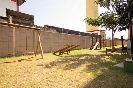 Apartamento à venda com 40m², 2 quartos e sem vagaÁrea comum - Playground