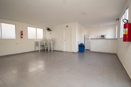Apartamento à venda com 40m², 2 quartos e sem vagaÁrea comum - Salão de festas