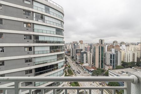 Studio para alugar com 27m², 1 quarto e sem vaga Studio para alugar com 27m², 1 quarto e sem vagaVaranda