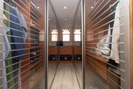 Casa para alugar com 800m², 3 quartos e 4 vagas Casa para alugar com 800m², 3 quartos e 4 vagasCloset da suíte 3