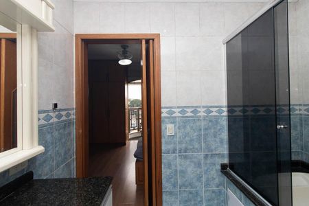 Casa para alugar com 800m², 3 quartos e 4 vagas Casa para alugar com 800m², 3 quartos e 4 vagasBanheiro da Suíte 1