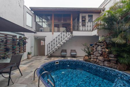 Casa para alugar com 800m², 3 quartos e 4 vagas