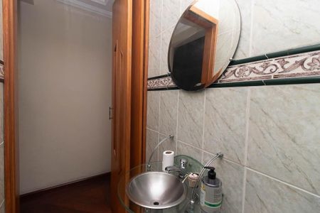 Casa para alugar com 800m², 3 quartos e 4 vagas Casa para alugar com 800m², 3 quartos e 4 vagasLavabo