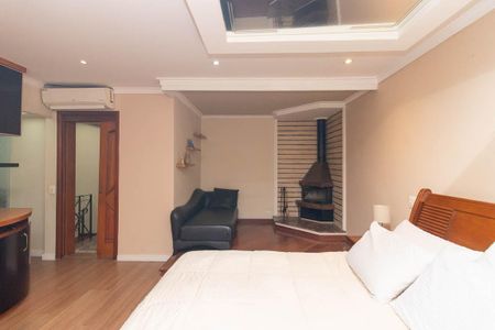 Casa para alugar com 800m², 3 quartos e 4 vagas Casa para alugar com 800m², 3 quartos e 4 vagasQuarto Suíte 3