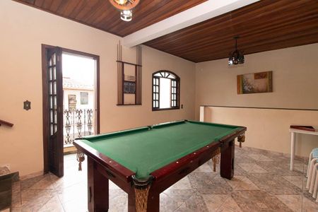 Casa para alugar com 800m², 3 quartos e 4 vagas Casa para alugar com 800m², 3 quartos e 4 vagasSala de Jogos