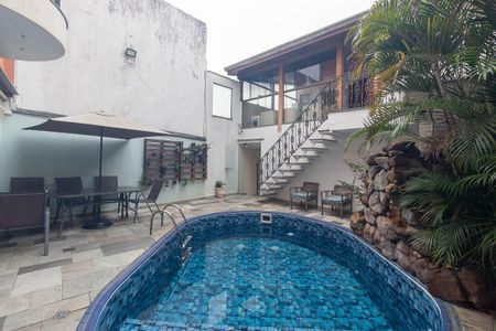 Casa para alugar com 800m², 3 quartos e 4 vagas Casa para alugar com 800m², 3 quartos e 4 vagasPiscina