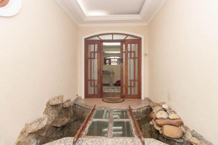 Casa para alugar com 800m², 3 quartos e 4 vagas Casa para alugar com 800m², 3 quartos e 4 vagasHall de entrada