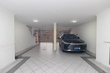 Casa para alugar com 800m², 3 quartos e 4 vagas Casa para alugar com 800m², 3 quartos e 4 vagasGaragem