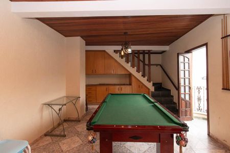 Casa para alugar com 800m², 3 quartos e 4 vagas Casa para alugar com 800m², 3 quartos e 4 vagasSala de Jogos