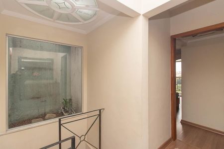 Casa para alugar com 800m², 3 quartos e 4 vagas Casa para alugar com 800m², 3 quartos e 4 vagasHall dos Quartos