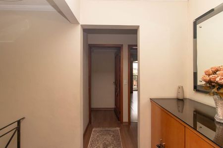 Casa para alugar com 800m², 3 quartos e 4 vagas Casa para alugar com 800m², 3 quartos e 4 vagasHall dos Quartos