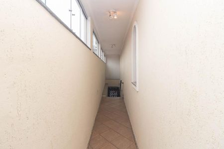 Casa para alugar com 800m², 3 quartos e 4 vagas Casa para alugar com 800m², 3 quartos e 4 vagasCorredor externo