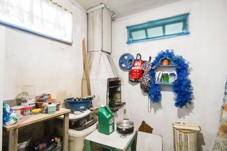 Casa à venda com 185m², 4 quartos e 1 vaga Casa à venda com 185m², 4 quartos e 1 vagaCozinha e Área de Serviço