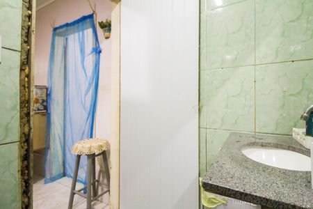 Casa à venda com 185m², 4 quartos e 1 vaga Casa à venda com 185m², 4 quartos e 1 vagaBanheiro