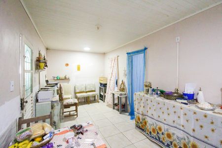 Casa à venda com 185m², 4 quartos e 1 vaga Casa à venda com 185m², 4 quartos e 1 vagaCozinha e Área de Serviço