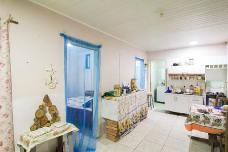 Casa à venda com 185m², 4 quartos e 1 vaga Casa à venda com 185m², 4 quartos e 1 vagaCozinha e Área de Serviço