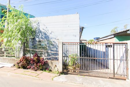 Casa à venda com 185m², 4 quartos e 1 vaga Casa à venda com 185m², 4 quartos e 1 vagaFachada