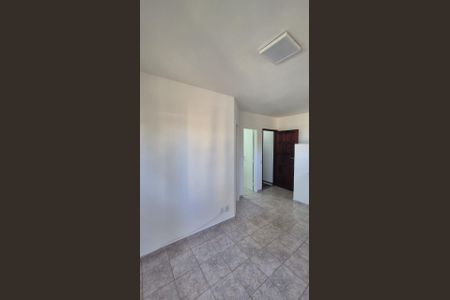 Sala de apartamento para alugar com 1 quarto, 45m² em Itapuã, Salvador