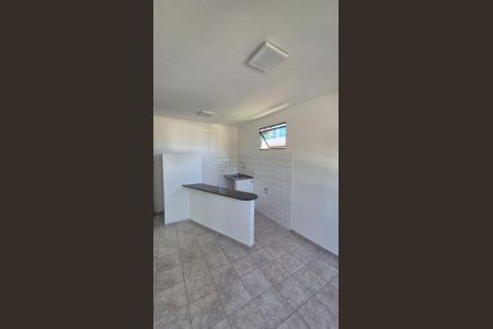 Cozinha de apartamento para alugar com 1 quarto, 45m² em Itapuã, Salvador