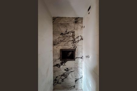 Apartamento à venda com 35m², 2 quartos e sem vaga Apartamento à venda com 35m², 2 quartos e sem vagaBanheiro