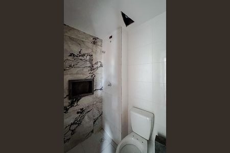 Apartamento à venda com 35m², 2 quartos e sem vaga Apartamento à venda com 35m², 2 quartos e sem vagaBanheiro