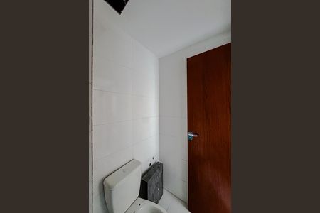 Apartamento à venda com 35m², 2 quartos e sem vaga Apartamento à venda com 35m², 2 quartos e sem vagaBanheiro