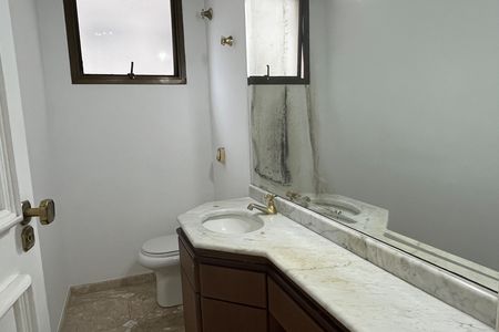 Apartamento para alugar com 189m², 3 quartos e 2 vagasLavabo