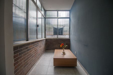 Apartamento à venda com 85m², 3 quartos e sem vaga Apartamento à venda com 85m², 3 quartos e sem vagaSala