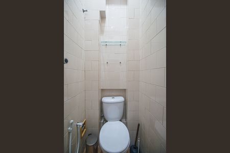 Apartamento à venda com 85m², 3 quartos e sem vaga Apartamento à venda com 85m², 3 quartos e sem vagaBanheiro de Serviço