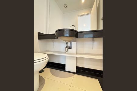 Apartamento para alugar com 146m², 3 quartos e 2 vagas Apartamento para alugar com 146m², 3 quartos e 2 vagasLavabo