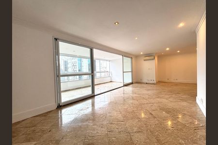 Apartamento para alugar com 146m², 3 quartos e 2 vagas Apartamento para alugar com 146m², 3 quartos e 2 vagasSala
