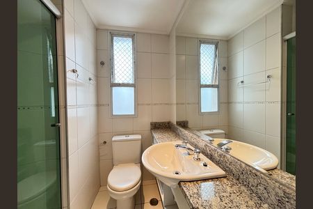 Apartamento para alugar com 146m², 3 quartos e 2 vagas Apartamento para alugar com 146m², 3 quartos e 2 vagasBanheiro da Suíte 2