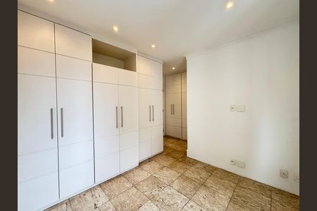 Apartamento para alugar com 146m², 3 quartos e 2 vagas Apartamento para alugar com 146m², 3 quartos e 2 vagasSuíte 2