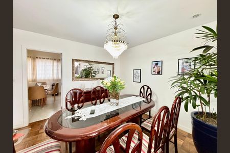 Apartamento à venda com 152m², 3 quartos e 1 vagaSala