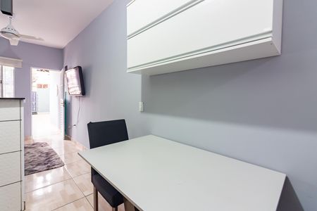 Casa para alugar com 36m², 1 quarto e sem vaga Casa para alugar com 36m², 1 quarto e sem vagaCozinha