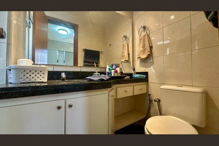 Apartamento à venda com 100m², 3 quartos e 2 vagas Apartamento à venda com 100m², 3 quartos e 2 vagasBanheiro
