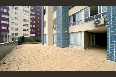 Apartamento à venda com 100m², 3 quartos e 2 vagas Apartamento à venda com 100m², 3 quartos e 2 vagasÁrea comum