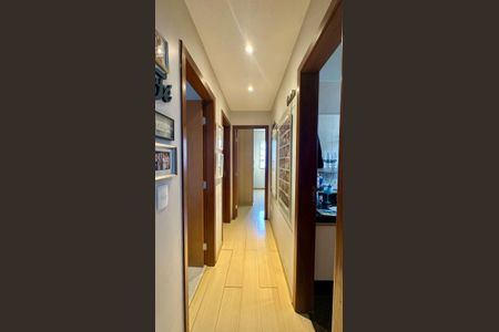 Apartamento à venda com 100m², 3 quartos e 2 vagas Apartamento à venda com 100m², 3 quartos e 2 vagasCorredor