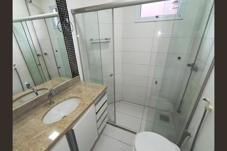 Casa para alugar com 5 quartos, 330m² em Saraiva, Uberlândia