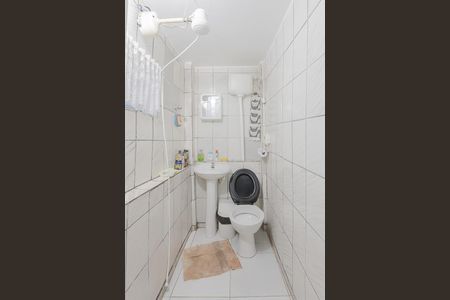Casa à venda com 183m², 1 quarto e 2 vagas Casa à venda com 183m², 1 quarto e 2 vagasBanheiro