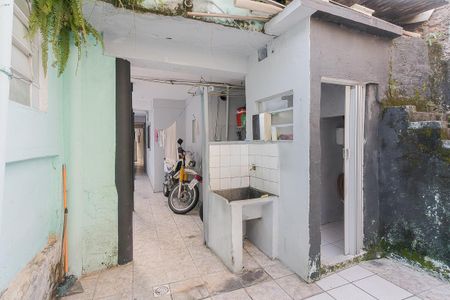 Casa à venda com 183m², 1 quarto e 2 vagas Casa à venda com 183m², 1 quarto e 2 vagasQuintal