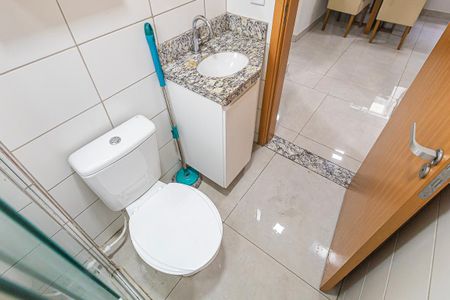 Apartamento para alugar com 48m², 2 quartos e 1 vaga Apartamento para alugar com 48m², 2 quartos e 1 vagaBanheiro