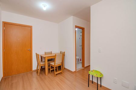 Sala de apartamento à venda com 2 quartos, 65m² em Costa E Silva, Porto Alegre