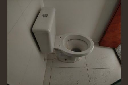 Apartamento para alugar com 31m², 1 quarto e sem vaga Apartamento para alugar com 31m², 1 quarto e sem vagaBanheiro