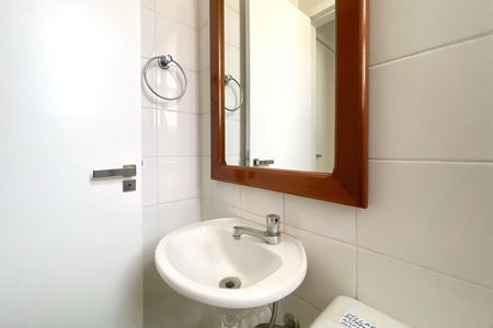 Apartamento para alugar com 115m², 3 quartos e 2 vagas Apartamento para alugar com 115m², 3 quartos e 2 vagasBanheiro de serviço