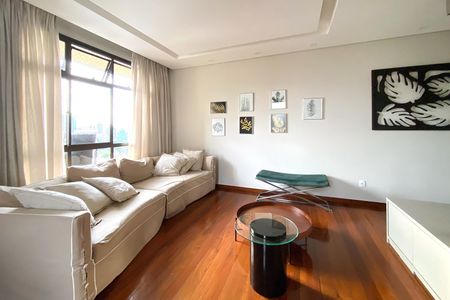 Apartamento para alugar com 115m², 3 quartos e 2 vagas Apartamento para alugar com 115m², 3 quartos e 2 vagasSala