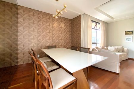 Apartamento para alugar com 115m², 3 quartos e 2 vagas Apartamento para alugar com 115m², 3 quartos e 2 vagasSala de Jantar