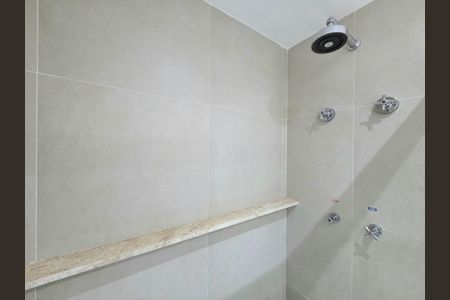 Studio à venda com 30m², 1 quarto e sem vaga Studio à venda com 30m², 1 quarto e sem vagaBanheiro